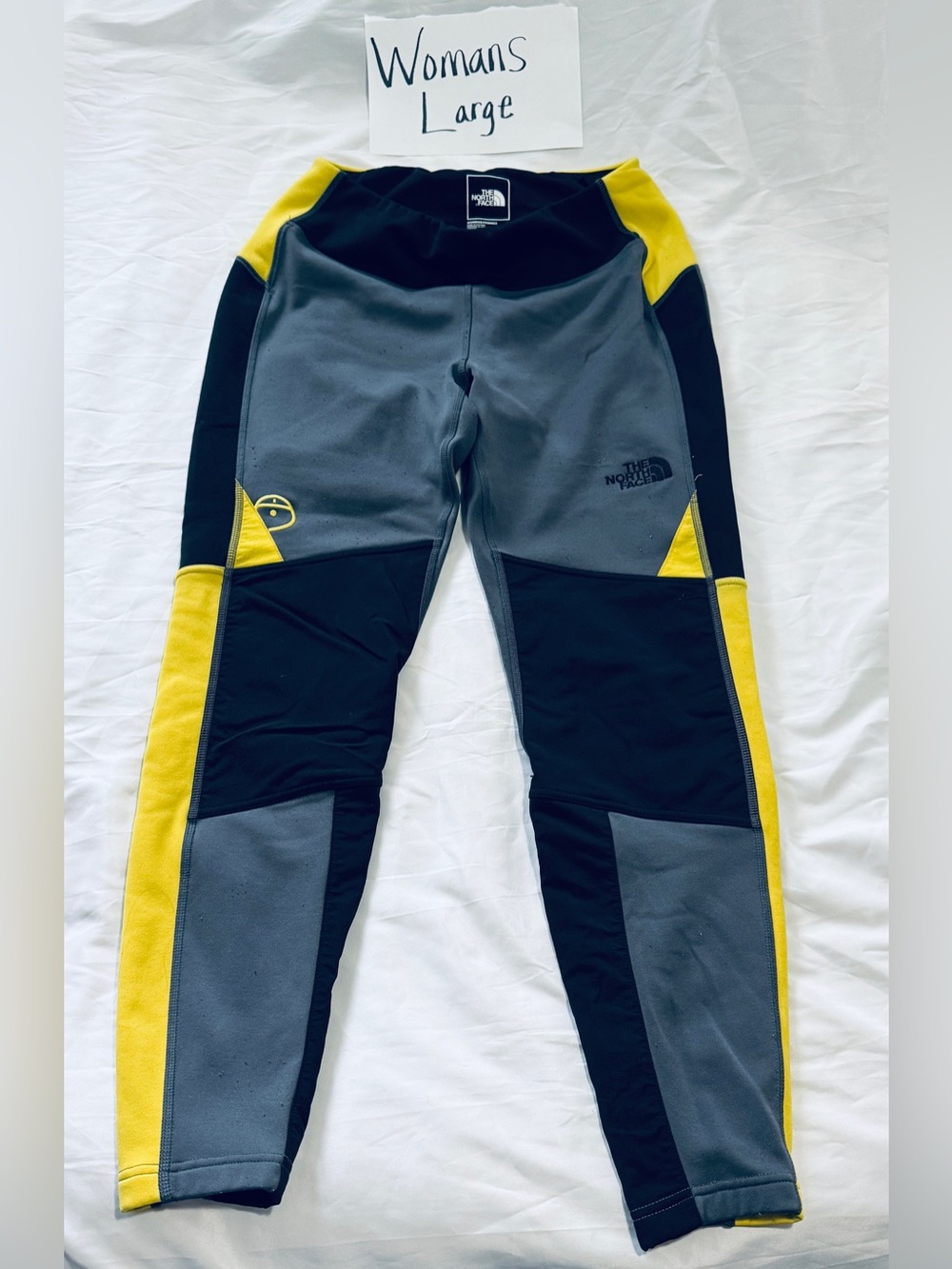 Woman’s Northface leggings size L